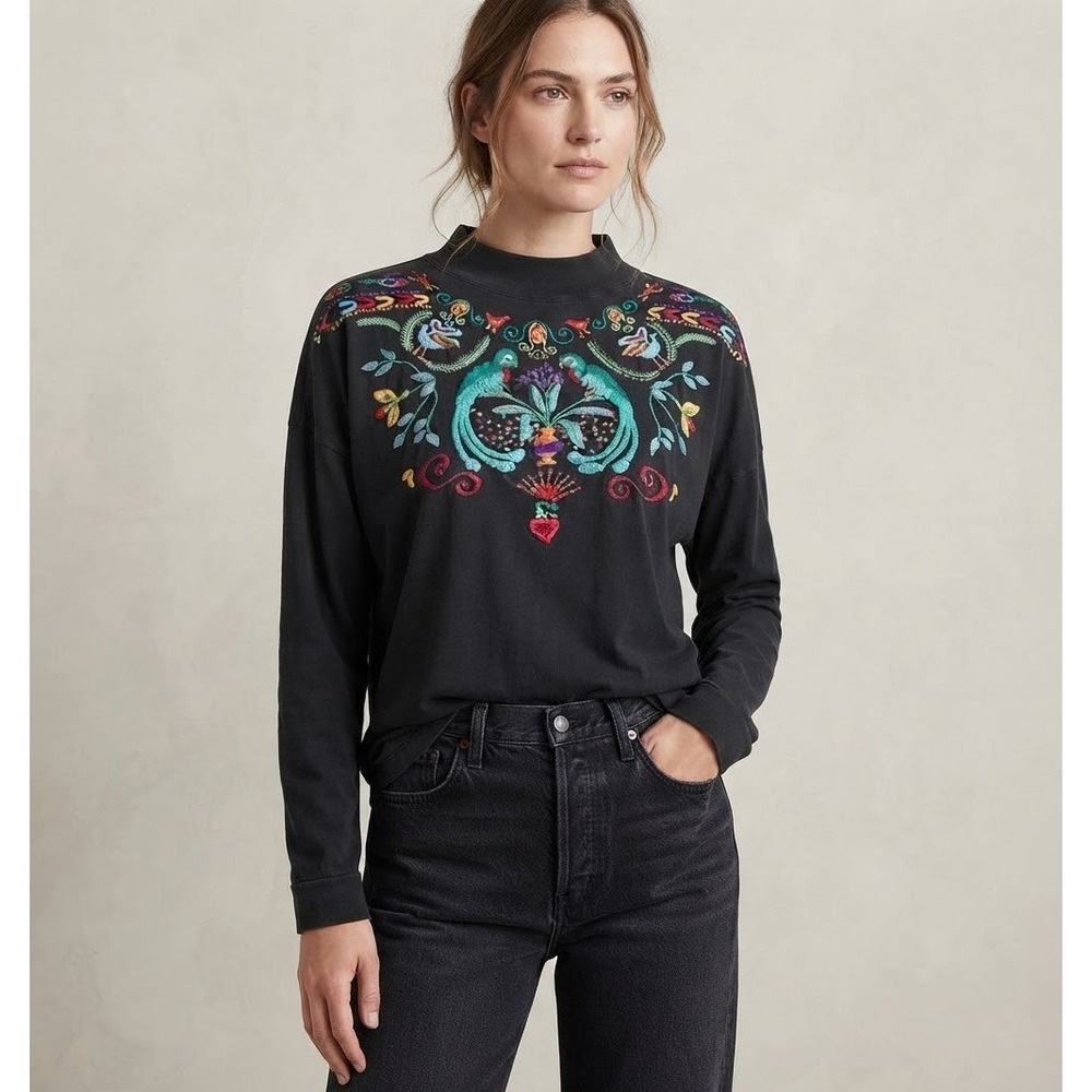 Vintage Los Manos Hand Embroidered Sweatshirt Womens Black Cotton Mock Neck Bird